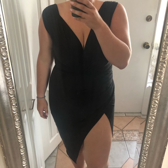 🔴2/$50🔴 M Boutique suede bodycon dress